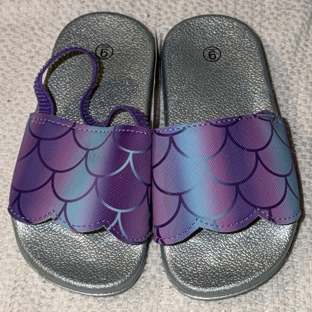 Swiggles Toddler Girls Mermaid Scale Slide Sandals Silver Purple Size 9 NWT